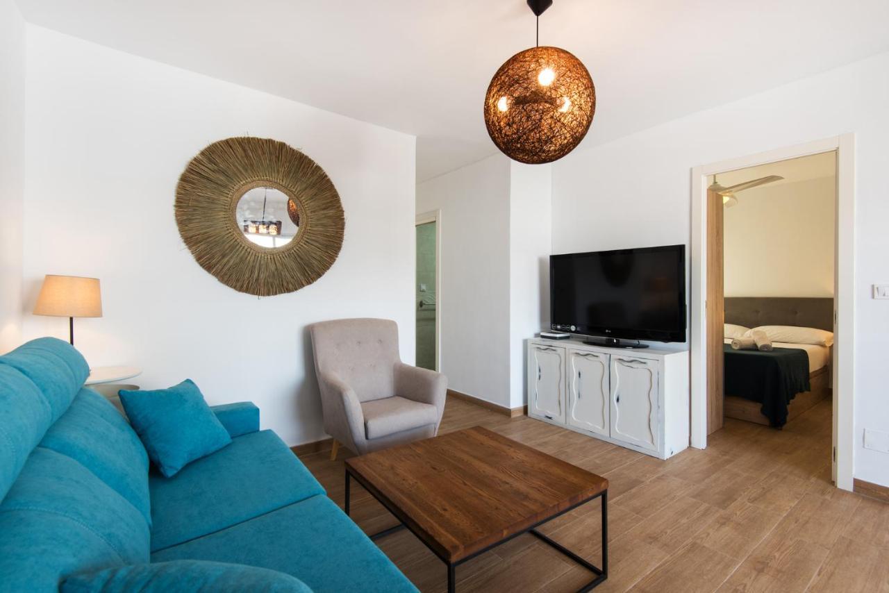 The 7Th Corner, Hugh Apartment Ideal For Groups 马拉加 外观 照片