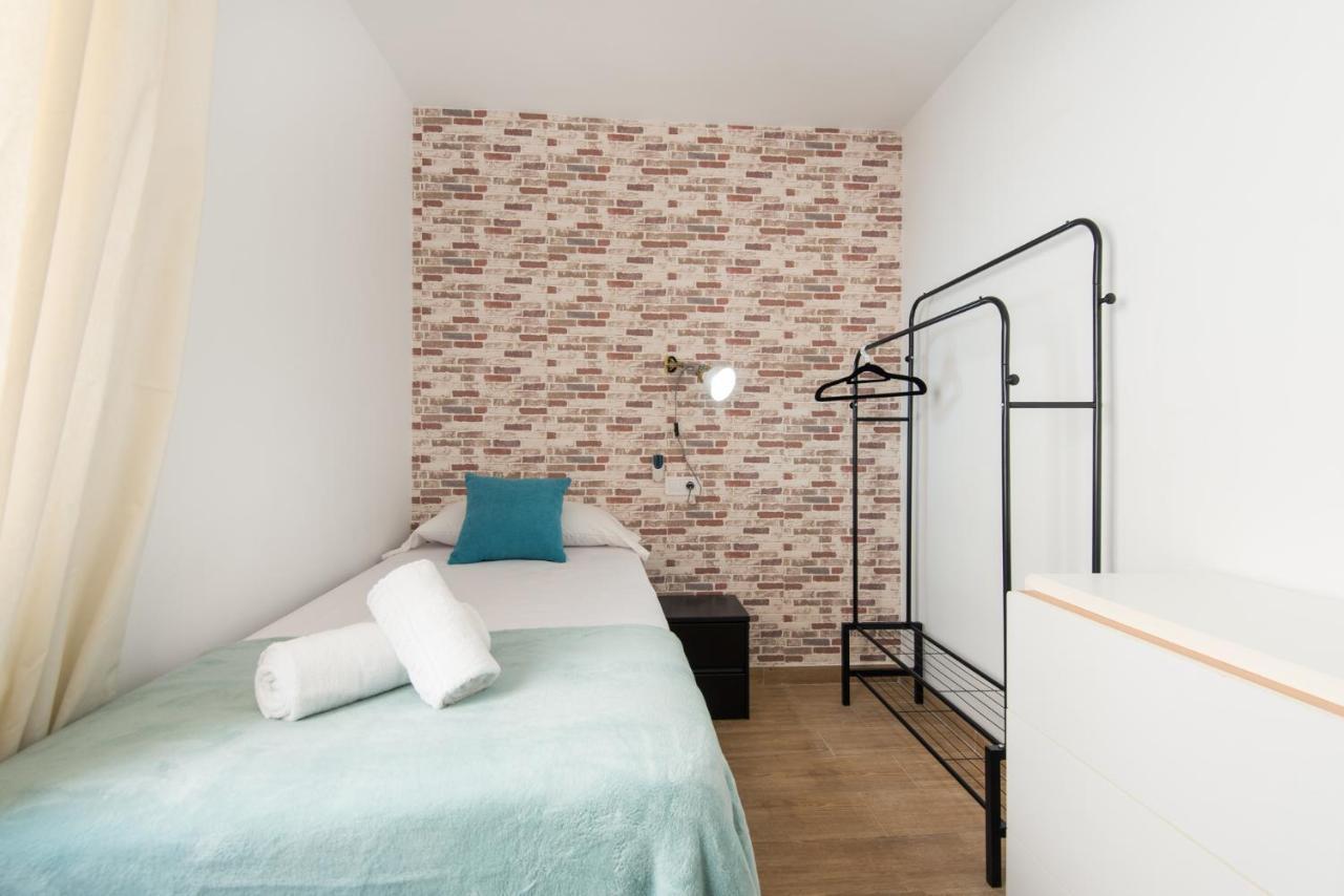 The 7Th Corner, Hugh Apartment Ideal For Groups 马拉加 外观 照片